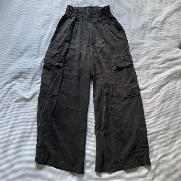 Back Beat Co. Tencel Lounge Cargo Pants - Picture 3 of 4